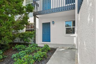3880 34TH AVENUE S 103, St Petersburg, FL 33711