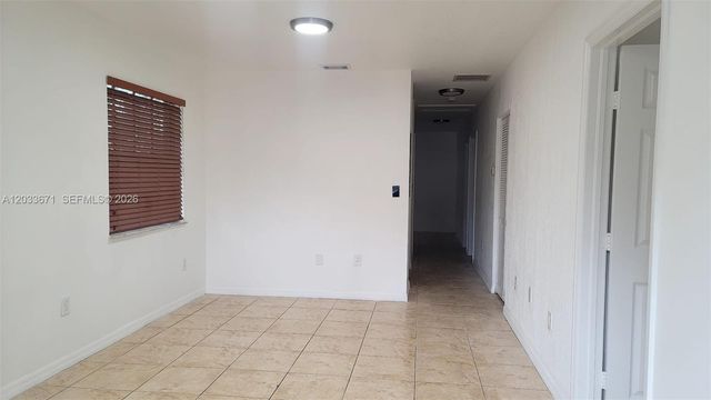 3250 NW 94 ST 0, Miami, FL 33147