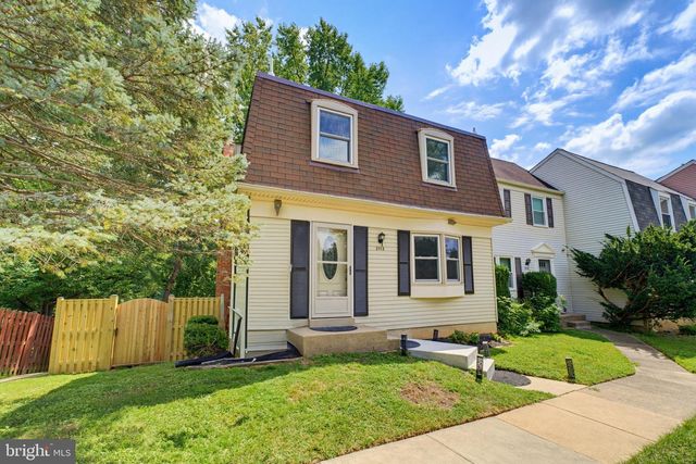 3113 PEBBLE HILL LN, Fairfax, VA 22031