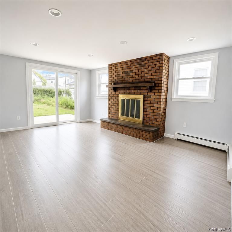 324 Buckingham Road, Cedarhurst, NY 11516 — photo 4