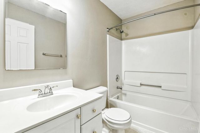 4465 Black Oak Lane, Mason, OH 45040