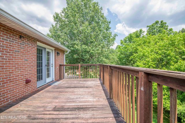 7300 Brook Run Way, Knoxville, TN 37920