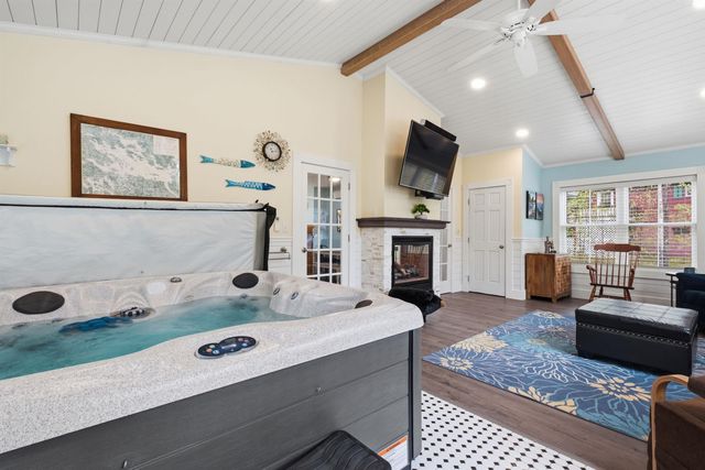 34 Mountain View Drive, Moultonborough, NH 03254