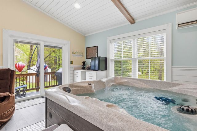 34 Mountain View Drive, Moultonborough, NH 03254
