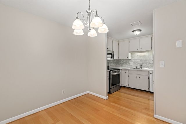 1 Centre St 9, Canton, MA 02021