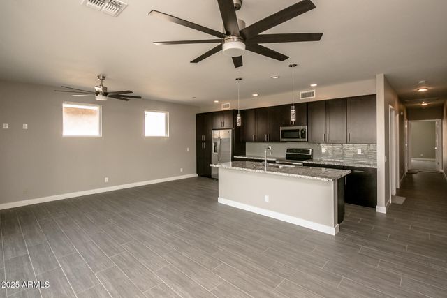 142 Dunn Drive, Page, AZ 86040