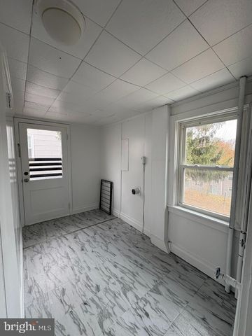 251 WAYNE AVE, Waynesboro, PA 17268