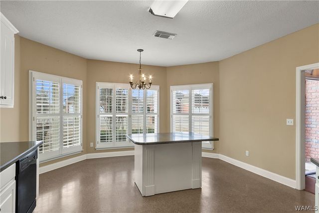 1070 Periwinkle, Tuscaloosa, AL 35405