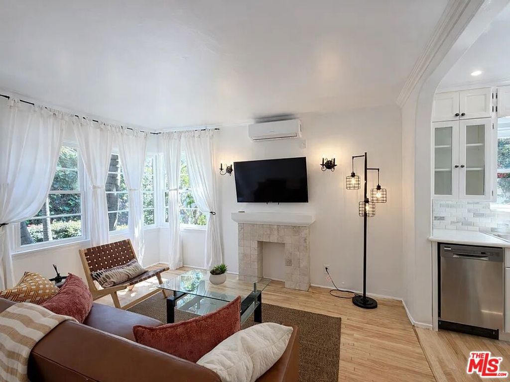 1144 15th Street 4, Santa Monica, CA 90403