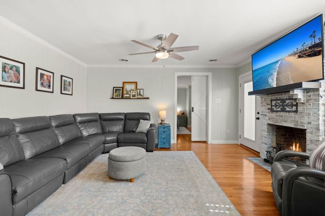 12489 Round O Road, Round O, SC 29474