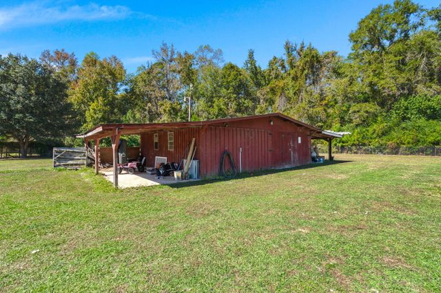 12489 Round O Road, Round O, SC 29474