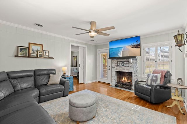 12489 Round O Road, Round O, SC 29474