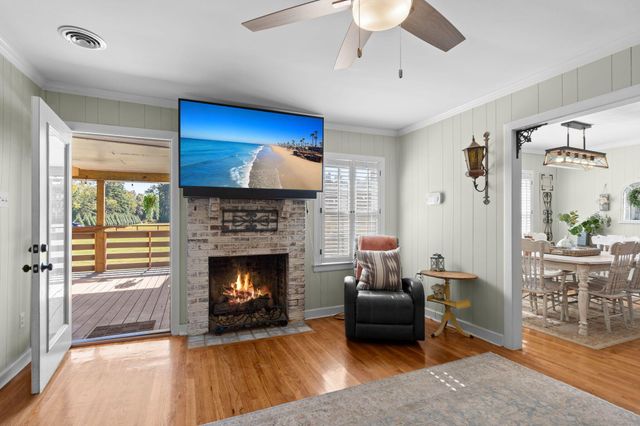 12489 Round O Road, Round O, SC 29474