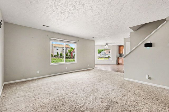 2366 Hummingbird Lane, Hebron, KY 41048