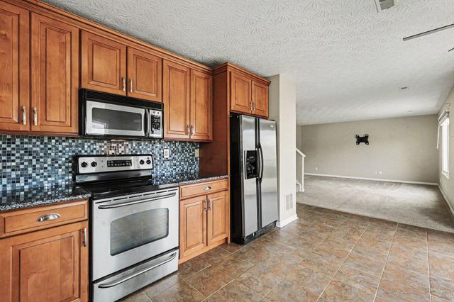 2366 Hummingbird Lane, Hebron, KY 41048