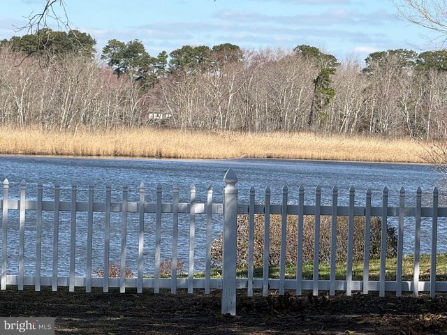 28272 RIVERSIDE DR, Salisbury, MD 21801