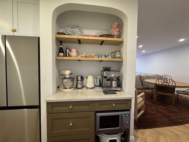 9 NE 19th Court 211C, Wilton Manors, FL 33305