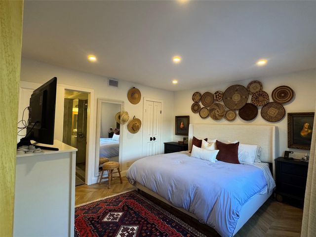 9 NE 19th Court 211C, Wilton Manors, FL 33305