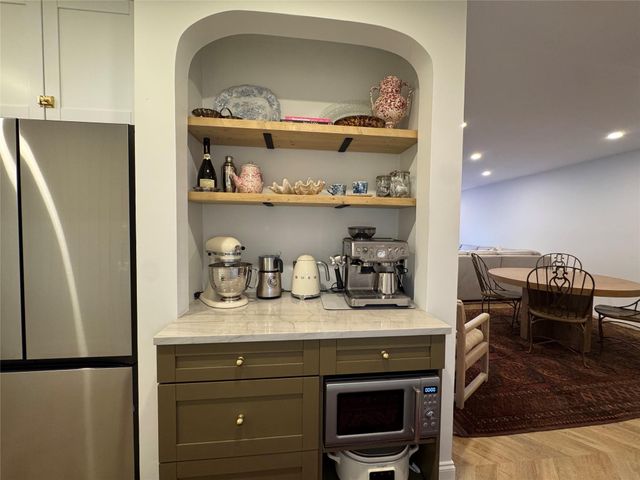 9 NE 19th Court 211C, Wilton Manors, FL 33305