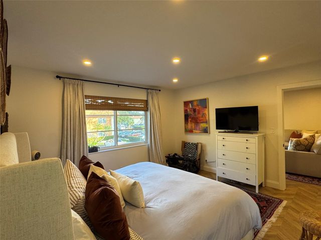 9 NE 19th Court 211C, Wilton Manors, FL 33305