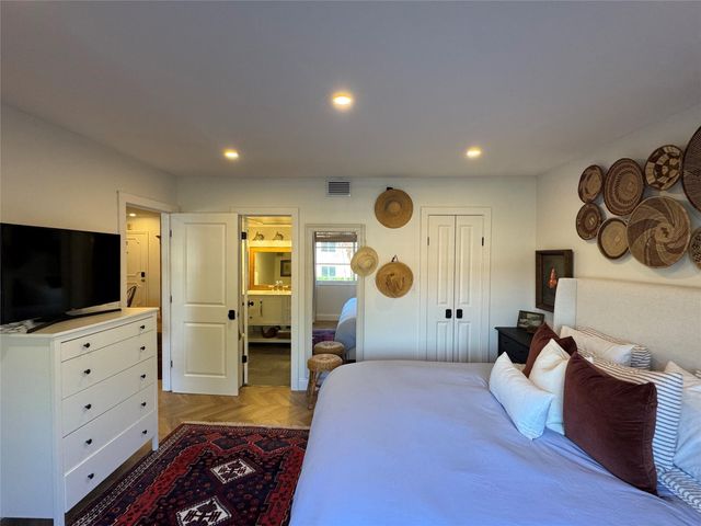 9 NE 19th Court 211C, Wilton Manors, FL 33305