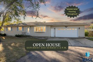 6705 W 7th St Street, Sioux Falls, SD 57017