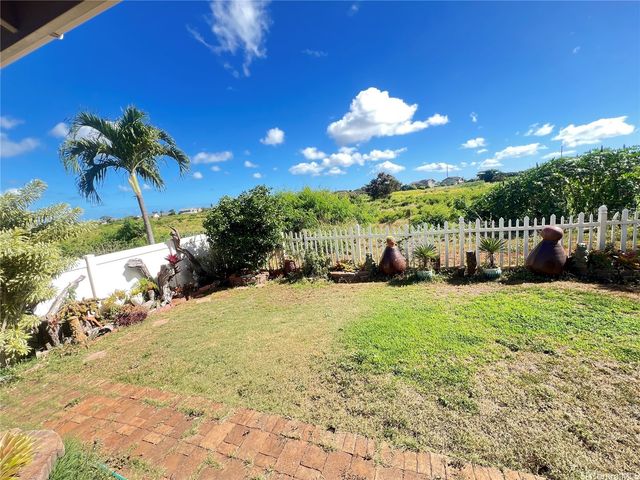94-1029 Mauele Street, Waipahu, HI 96797
