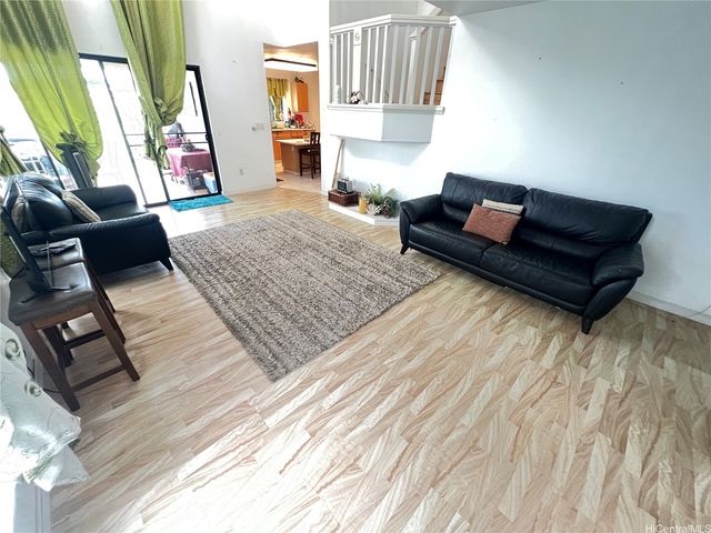 94-1029 Mauele Street, Waipahu, HI 96797