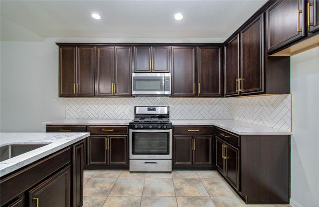 21611 Royal Melbourne Court, Porter, TX 77365