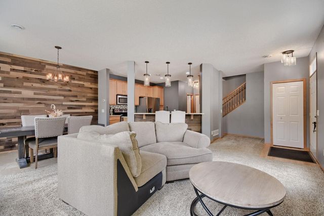 4360 Empress Drive N 1, Hugo, MN 55038