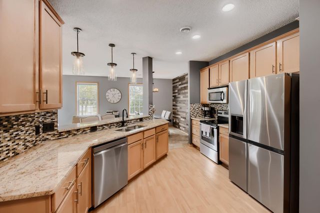 4360 Empress Drive N 1, Hugo, MN 55038