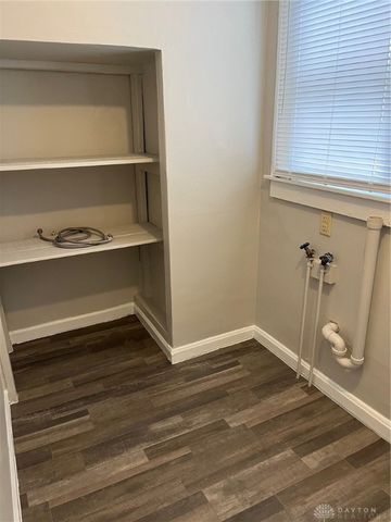 214 W Dayton Drive, Fairborn, OH 45324