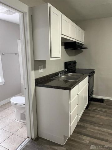 214 W Dayton Drive, Fairborn, OH 45324