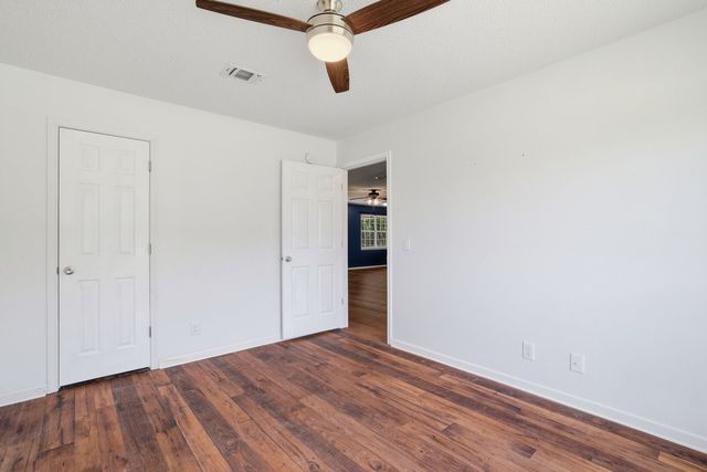 1974 County Road 33900, Powderly, TX 75473