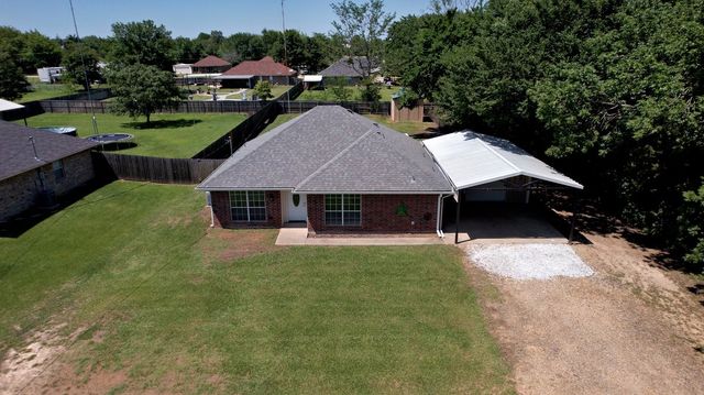 1974 County Road 33900, Powderly, TX 75473