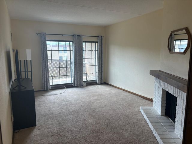 6730 Vernon Avenue S 407, Edina, MN 55436