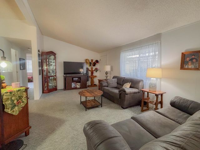 3700 Bellinger Lane SPC 22, Medford, OR 97501