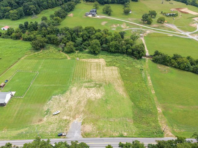2630 New Hope Rd, Hendersonville, TN 37075