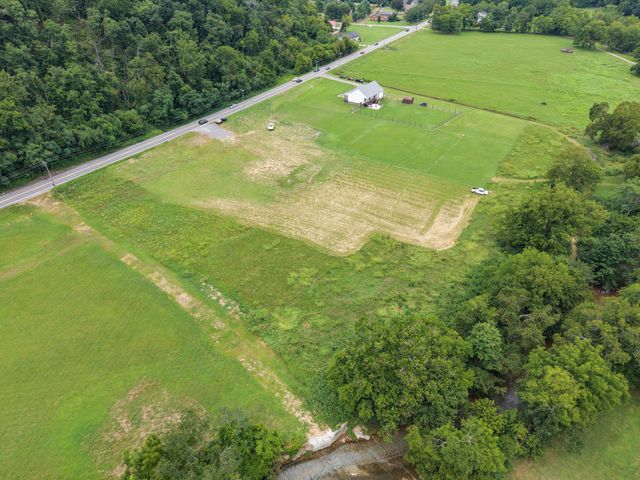 2630 New Hope Rd, Hendersonville, TN 37075