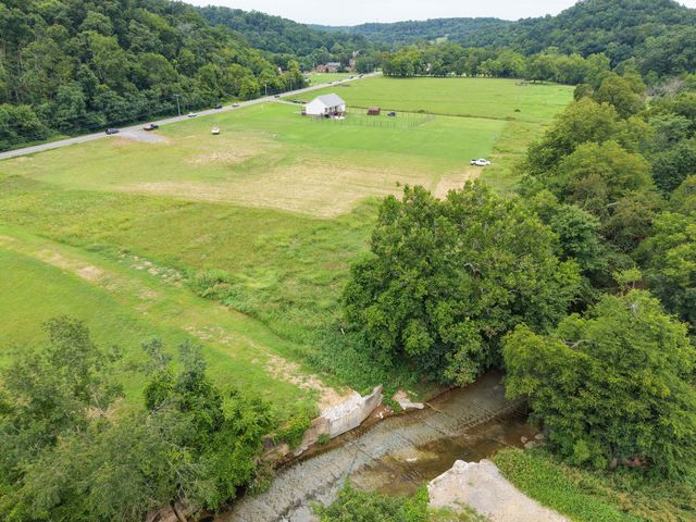 2630 New Hope Rd, Hendersonville, TN 37075