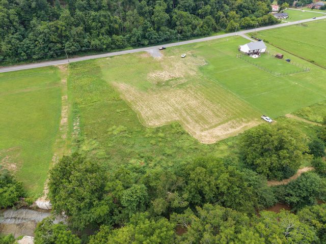 2630 New Hope Rd, Hendersonville, TN 37075
