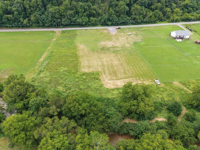 2630 New Hope Rd, Hendersonville, TN 37075