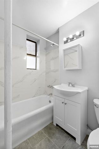 821 Bergen Avenue B12, Jersey City, NJ 07306