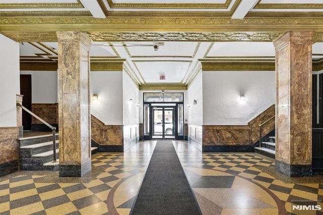 821 Bergen Avenue B12, Jersey City, NJ 07306