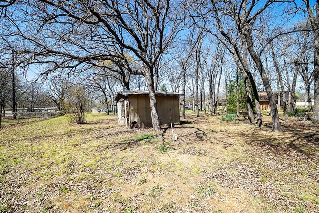 203 Surveyors Road, Krugerville, TX 76227