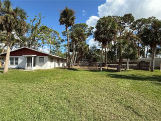 506 KENWOOD AVENUE, Nokomis, FL 34275