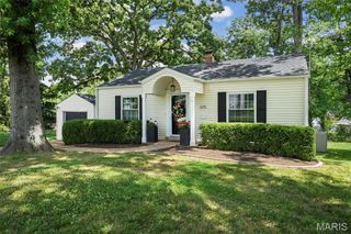 675 Chelsea Avenue, Kirkwood, MO 63122