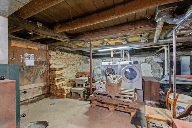 2726 McCann Road, Canandaigua Town, NY 14424