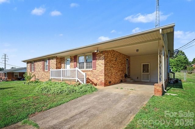202 W Debby Drive, Shelby, NC 28152