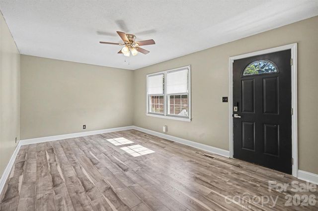 202 W Debby Drive, Shelby, NC 28152
